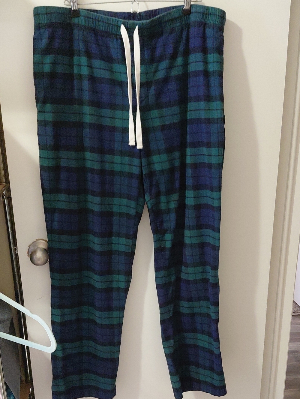 Vineyard Vines Green & Navy Plaid Jogger Pants